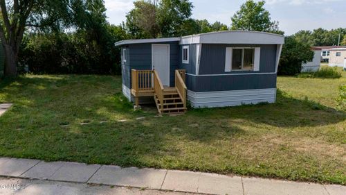 1201 Dakota Trail, Mandan, ND, 58554 | Card Image
