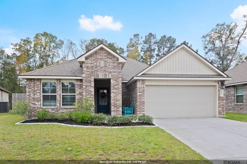 8478 Fairlane Dr, Denham Springs, LA, 70726 | Card Image