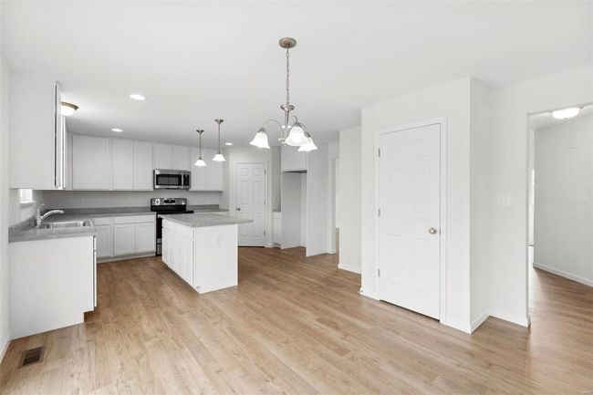 388 Winding Bluffs Ct, House other with 4 bedrooms, 3 bathrooms and 2 parking in Fenton MO | Image 16