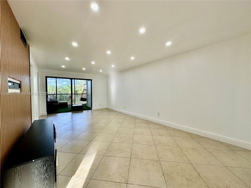 apt-308-3470 Foxcroft Rd, Miramar, FL, 33025-4167 | Card Image