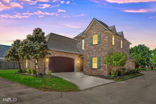 27 Chez Moi Dr, Bossier City, LA, 71111-2181 | Card Image
