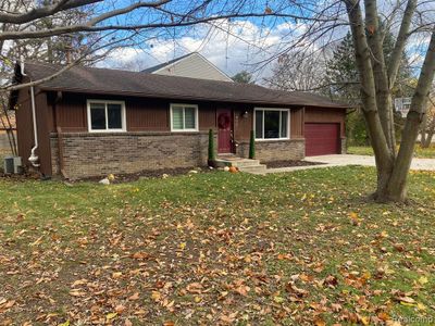 400 Clarendon Street, Home with 3 bedrooms, 1 bathrooms and null parking in Ann Arbor MI | Image 2