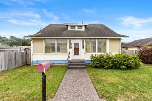 6795 West Ave, Fields Landing, CA, 95537 | Card Image