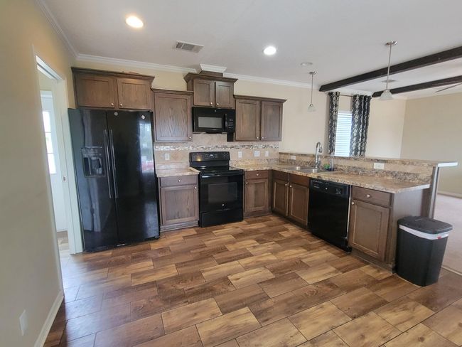 Kitchen | Image 4