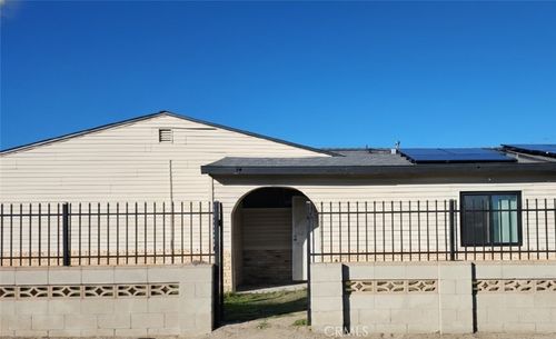 611 Lillian Dr, Barstow, CA, 92311-3007 | Card Image