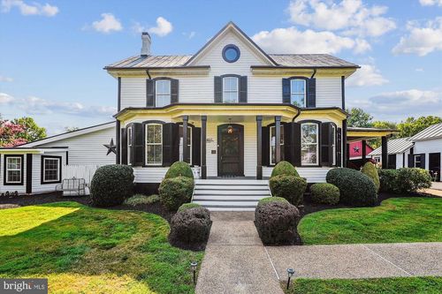20857 Ashburn Rd, ASHBURN, VA, 20147-4707 | Card Image