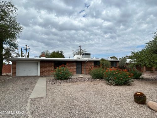 1742 S Avenida Del Sol, Tucson, AZ, 85710-5317 | Card Image