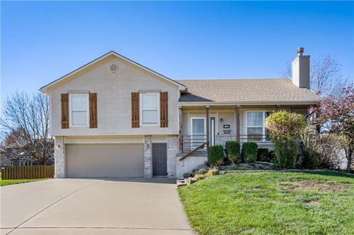 10314 N Kensington Court, Kansas City, MO, 64156 | Card Image