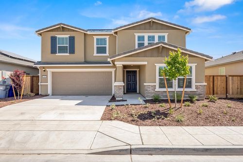 2195 S Terry Ave, Fresno, CA, 93725-1767 | Card Image