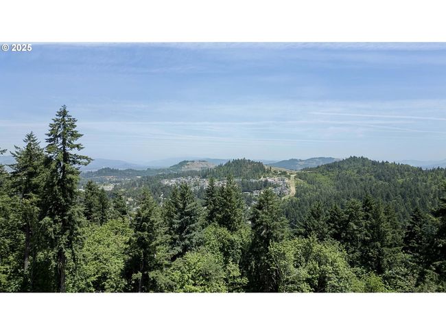 2689 Cupola Dr, House other with 4 bedrooms, 2 bathrooms and null parking in Eugene OR | Image 6