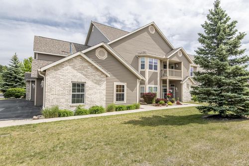 W159N4868 Graysland Drive, Menomonee Falls, WI, 53051 | Card Image