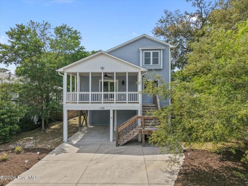 105 Sw 11th St, Oak Island, NC, 28465-7116 | Card Image
