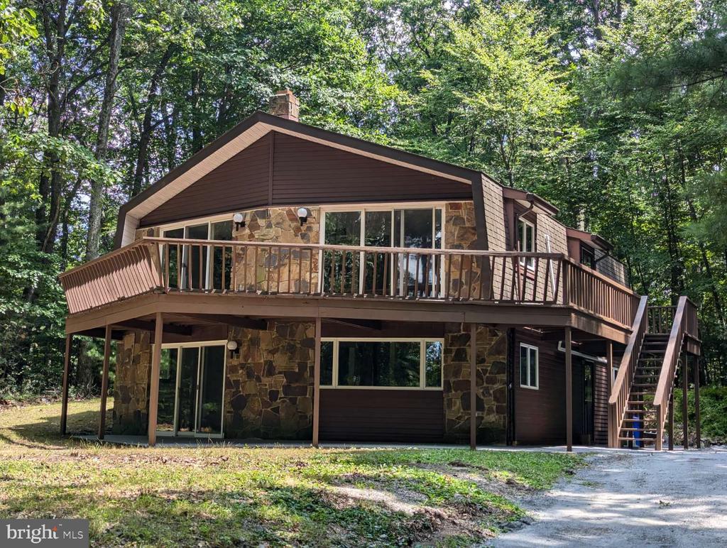 Hillside Dr, Orrtanna, PA 17353