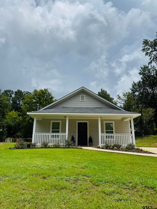 129 Dr Martin Luther King Jr Dr, Gladewater, TX, 75647-2311 | Card Image