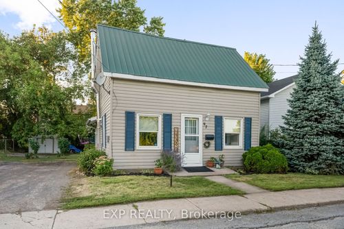 97 Edward St S, Arnprior, ON, K7S2X3 | Card Image
