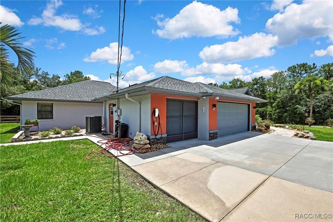10721 N Ocean Dr, House other with 3 bedrooms, 2 bathrooms and 7 parking in CITRUS SPRINGS FL | Image 57