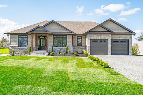74 Shelley Dr, Little Britain, ON, K0M2C0 | Card Image