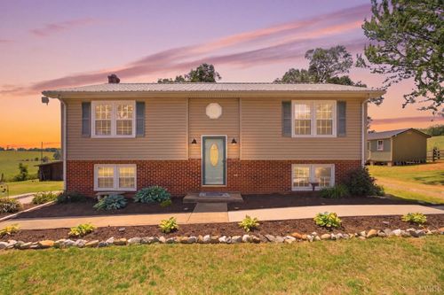 935 Turkey Mountain Rd., Amherst, VA, 24521 | Card Image