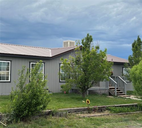 47904 Dartmouth Ave, Bennett, CO, 80102-8531 | Card Image