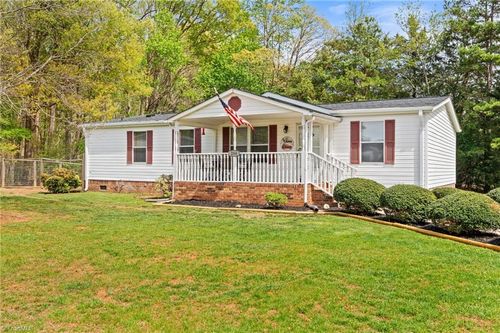 284 Quail Hill Drive, Lexington, NC, 27295 | Card Image