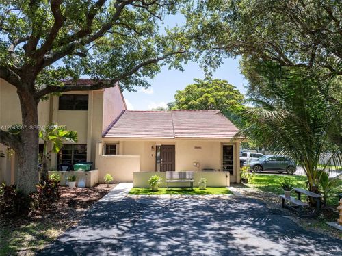 11527 Sw 90th St, Miami, FL, 33176-1033 | Card Image
