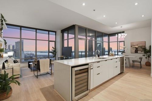 unit-1705-575 6th Ave, San Diego, CA, 92101-8626 | Card Image