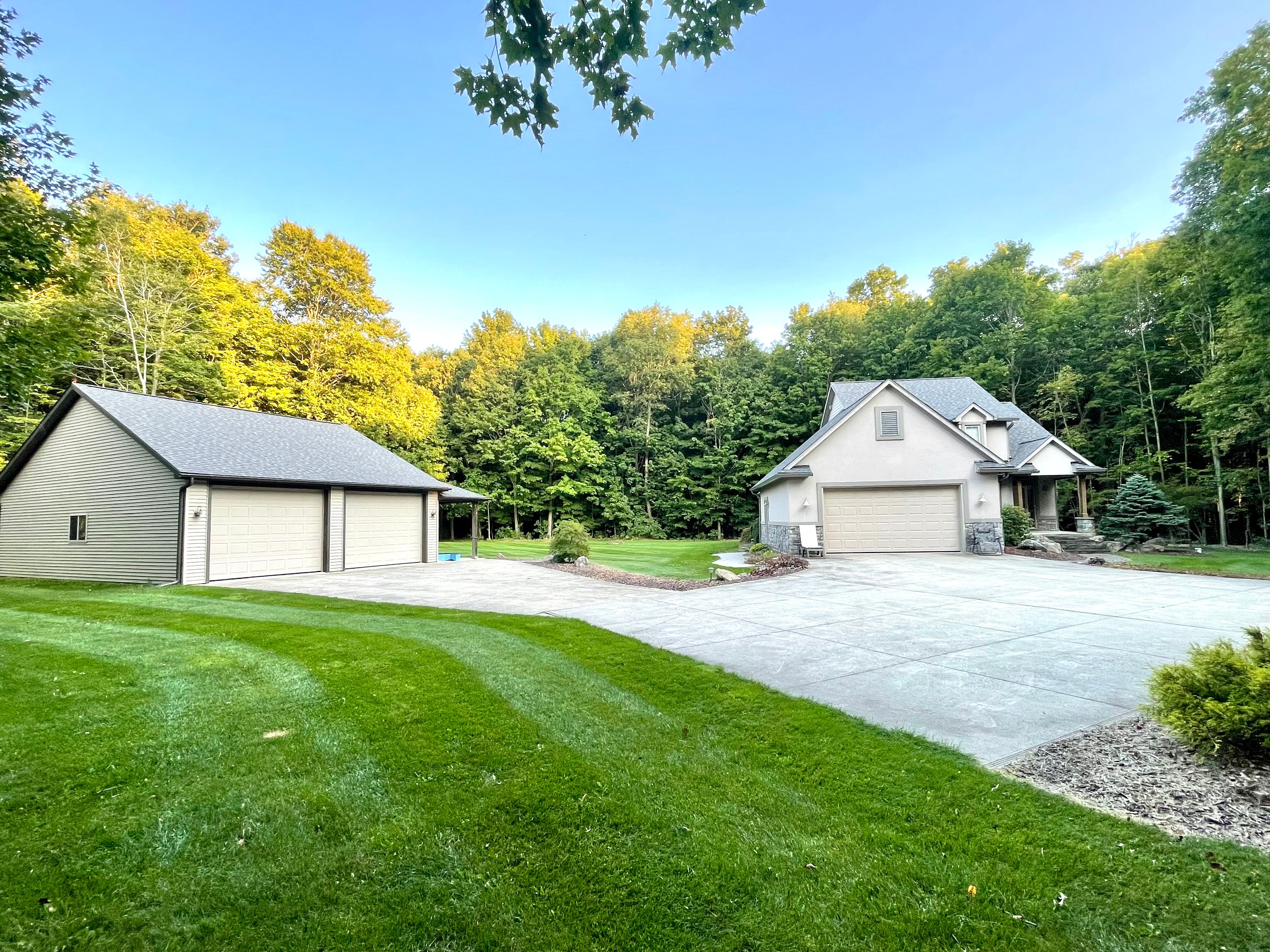 Deepwood Dr, Lapeer, MI 48446