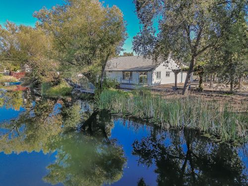 19269 Shoal Pl, Cottonwood, CA, 96022-7909 | Card Image
