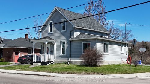 299 Elgin Street W, Arnprior, ON, K7S1P8 | Card Image