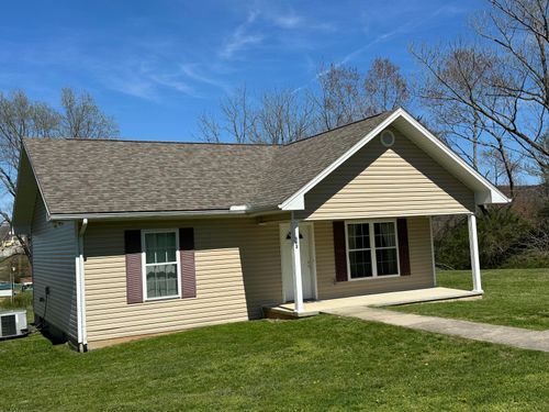 372 Rolling Acres Dr, Monticello, KY, 42633-1177 | Card Image