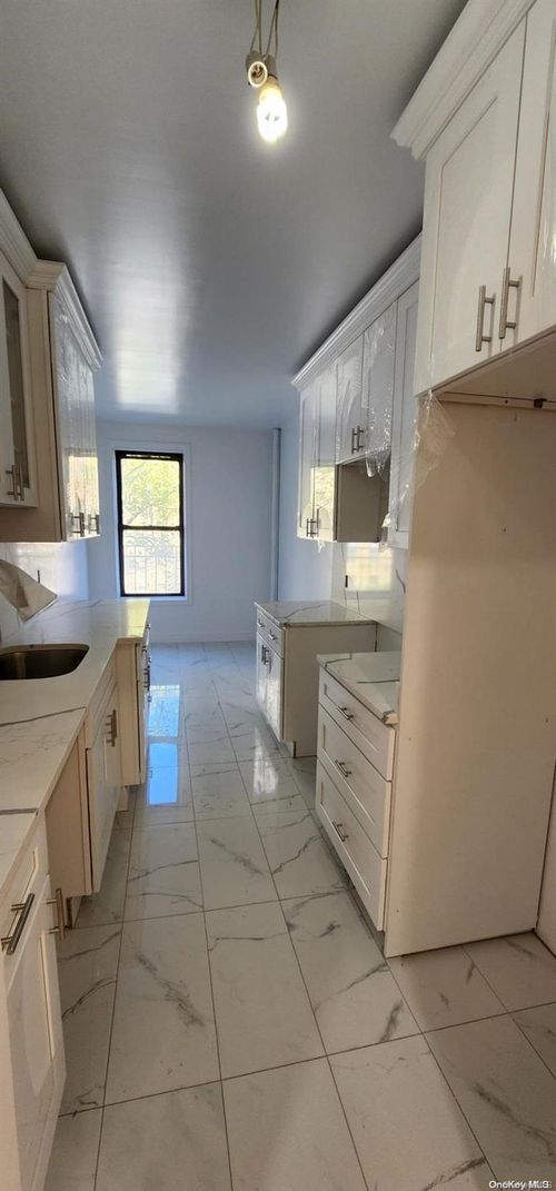 apt-2a-83-74 Talbot St, Kew Gardens, NY, 11415-3572 | Card Image