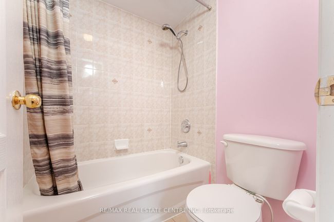 181 Brisdale Dr, House other with 6 bedrooms, 5 bathrooms and 5 parking in Brampton ON | Image 35