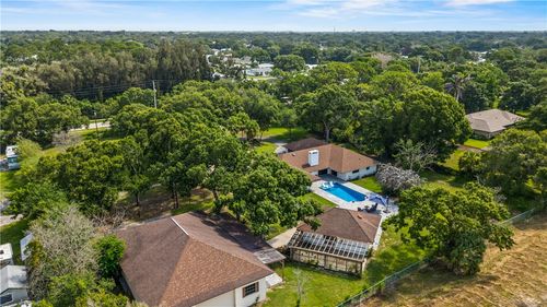 2525 4th St, Vero Beach, FL, 32962-2646 | Card Image