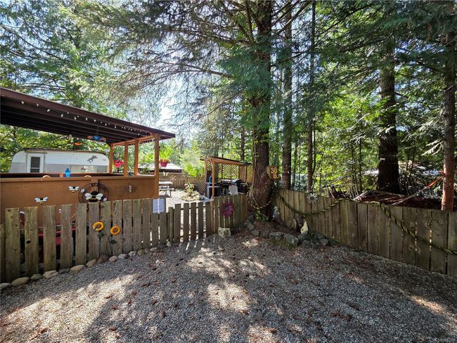 Spacious Corner Site | Image 46
