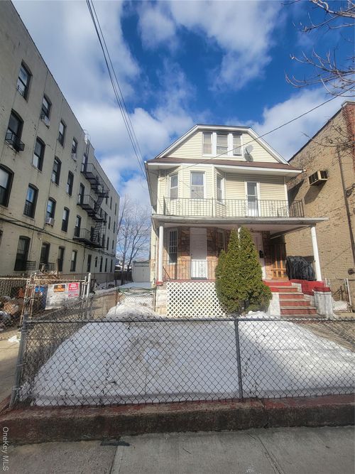 895 Lenox Rd, Brooklyn, NY, 11203-2615 | Card Image