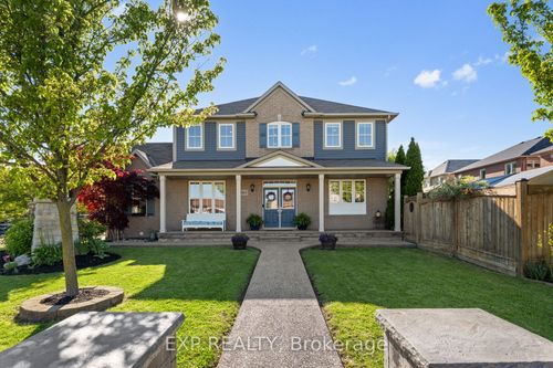 563 Fifty Rd, Stoney Creek, ON, L8E5T5 | Card Image