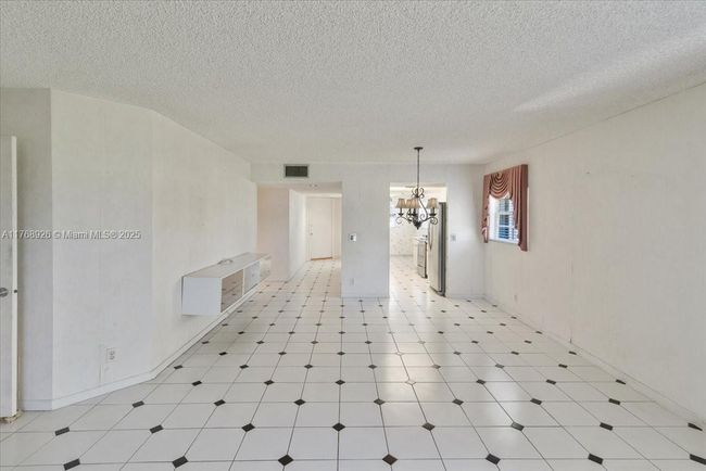 APT-101F - 12701 Sw 13 Th St, Condo with 2 bedrooms, 2 bathrooms and null parking in Pembroke Pines FL | Image 9