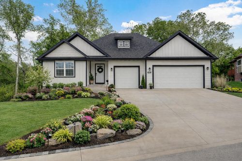1611 E Hayloft Dr, Ozark, MO, 65721-5380 | Card Image