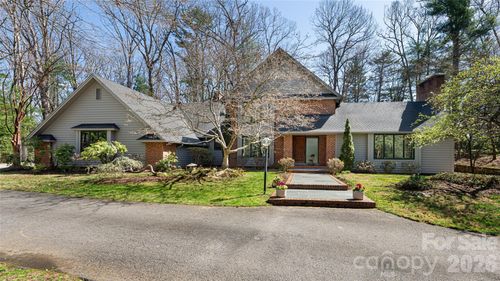 12 Stuyvesant Cres, Asheville, NC, 28803-3138 | Card Image