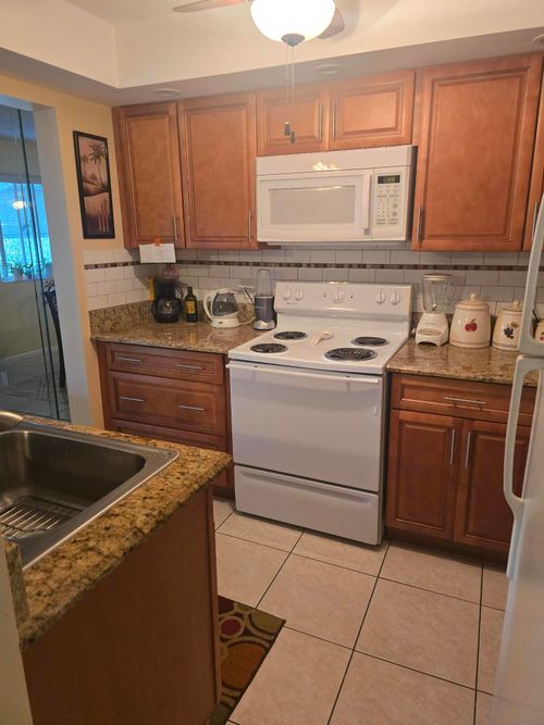 apt-110-3186 Via Poinciana, Lake Worth, FL, 33467-1479 | Card Image