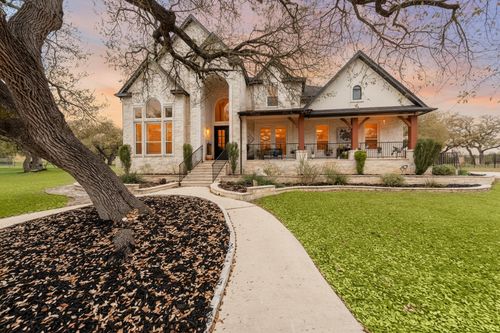 664 Ranchers Club Ln, Driftwood, TX, 78619-4283 | Card Image