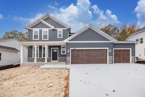 1131 Mt. Vernon Dr, Hartford, WI, 53027 | Card Image