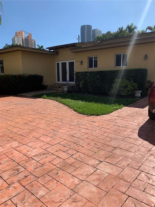 310 191st Ter, Sunny Isles Beach, FL, 33160-2332 | Card Image