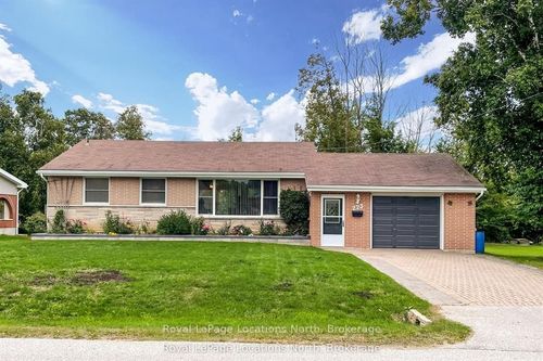 223 Pearson St, Meaford, ON, N4L1L6 | Card Image