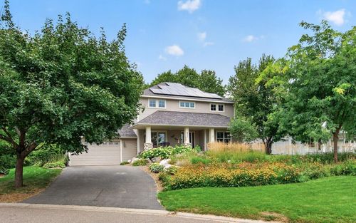 877 New Century Blvd S, Maplewood, MN, 55119-5988 | Card Image