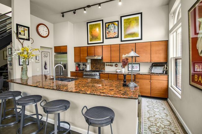 APT-1 - 512 Laurel Ave, Condo with 2 bedrooms, 2 bathrooms and null parking in Saint Paul MN | Image 12