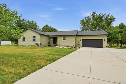 45738 Bemis Bemis Road, Van Buren Charter Township, MI, 48111 | Card Image
