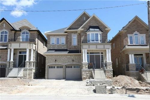 29 Monkton Circle, Brampton, ON, L6Y0X7 | Card Image