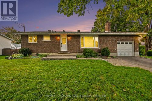 65 Christopher Hamilton Street, Ottawa, ON, K0A2Z0 | Card Image