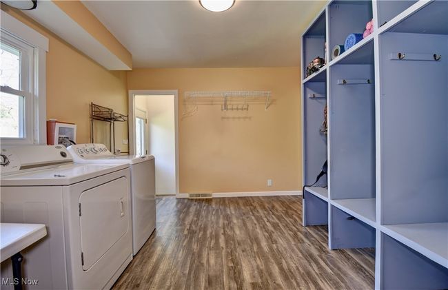 10913 Us Route 62, House other with 5 bedrooms, 2 bathrooms and null parking in Killbuck OH | Image 13